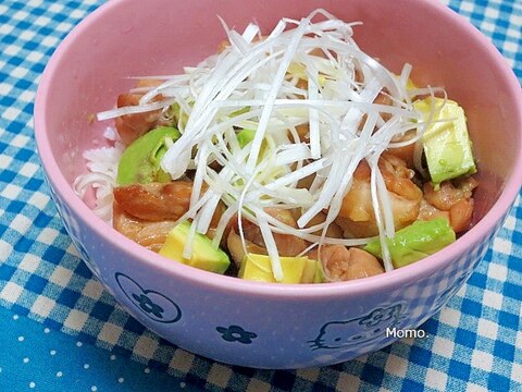 鶏もも肉とエリンギの照り焼き丼